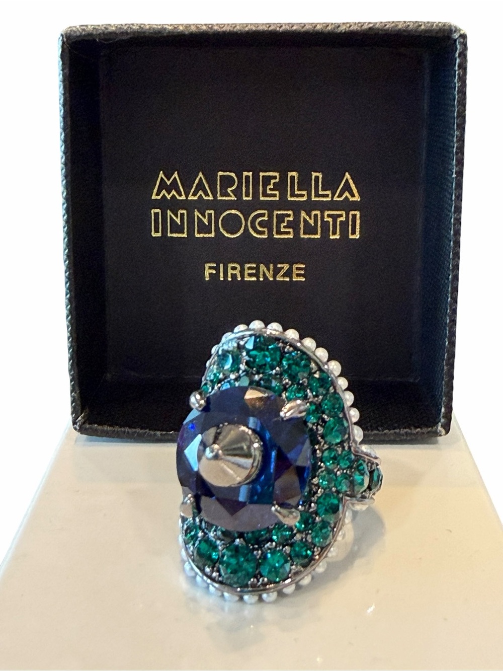 Gucci Green Pavé and Blue Center Gem Ring with Pearl Trim - Picture 2 of 12